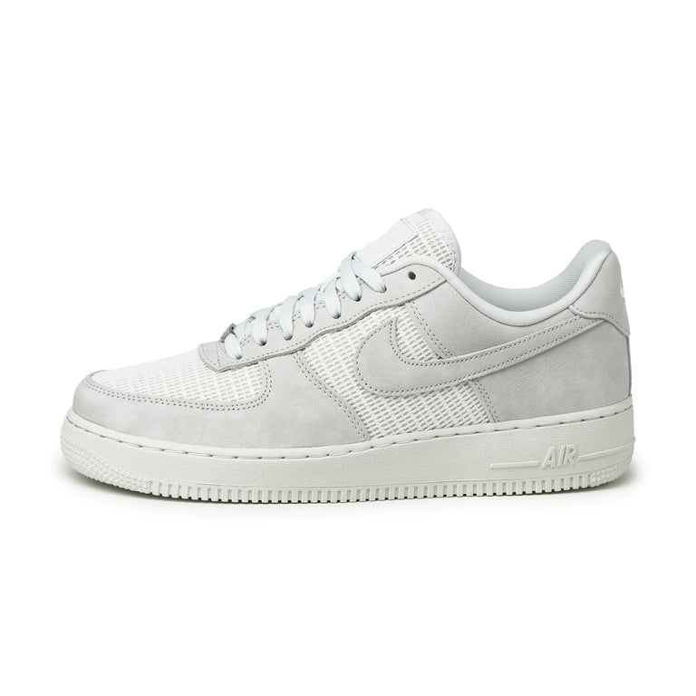 Nike Air Force 1 '07 LV8 - 40 / Off White / Off White / Summit White
