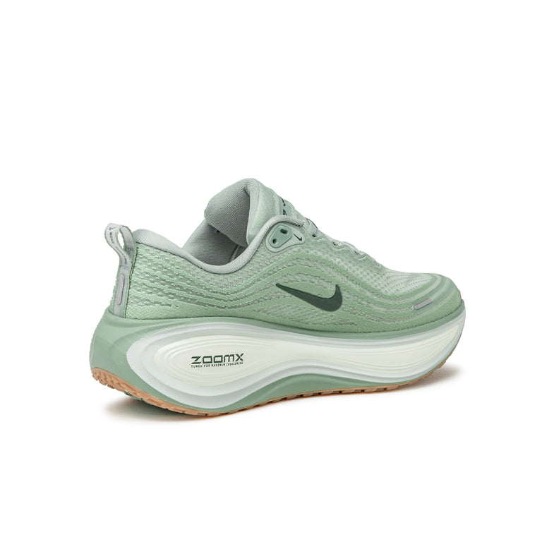 Nike Vomero Plus - 42.5 / Jade Horizon / Black Spruce / Sail - 4