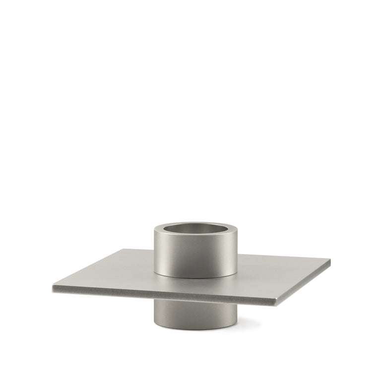 Niko June P-L 05 Candle
