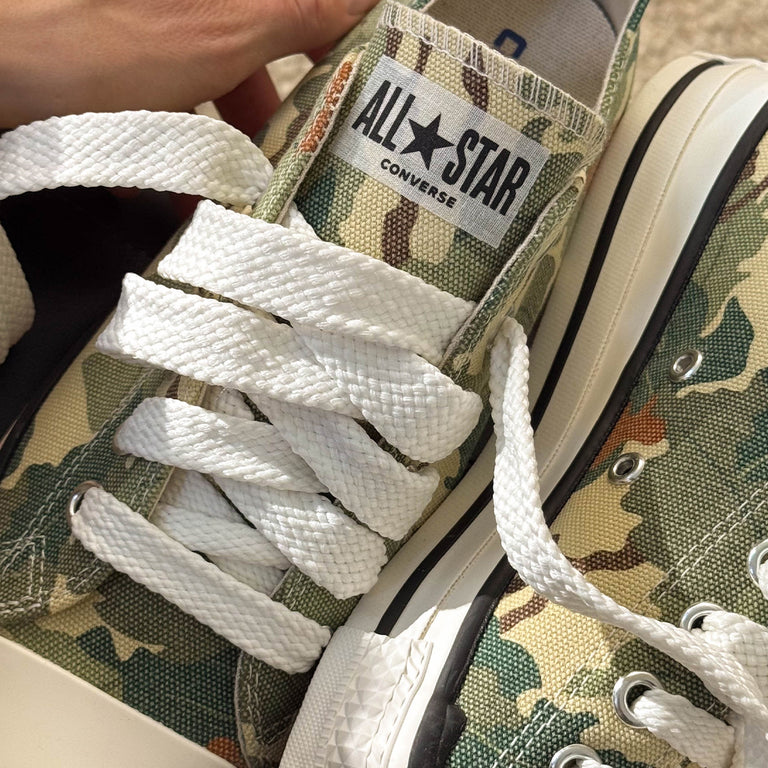 Converse Chuck Taylor Throwback OX onfeet