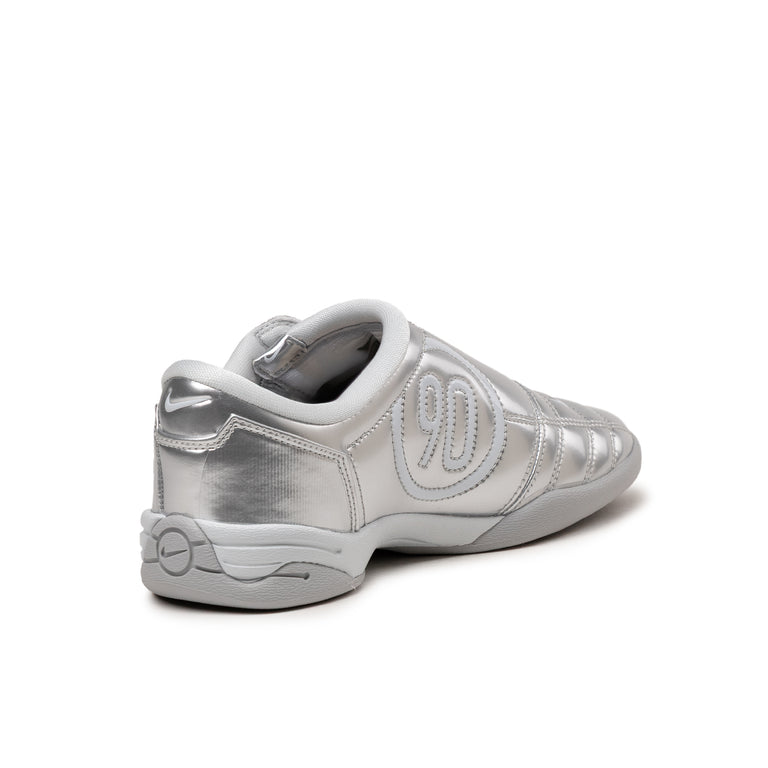 Nike Wmns Total 90 - 42 / Metallic Platinum / Photon Dust - 3