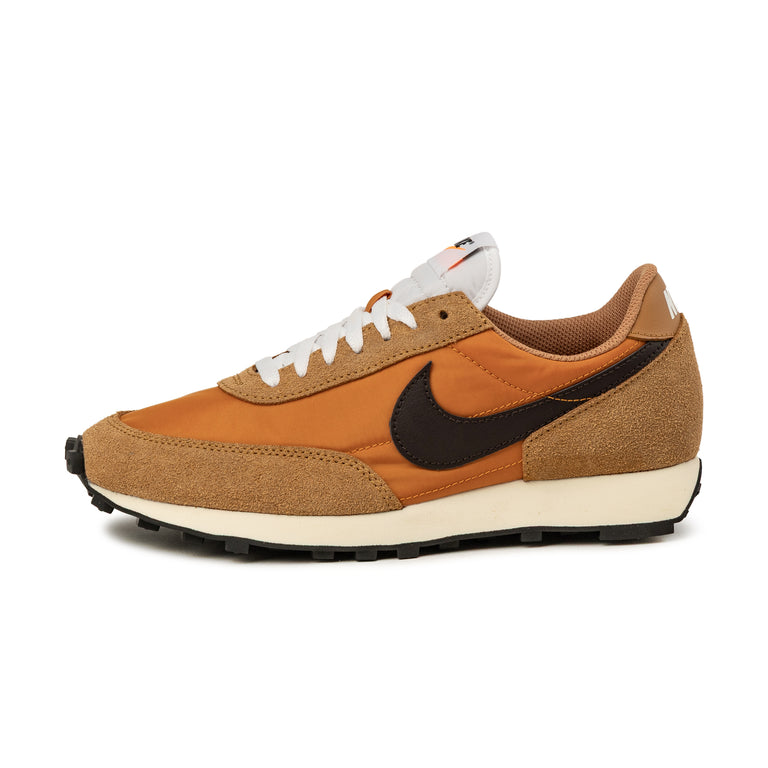Nike Daybreak SP - 44 / Flax / Velvet Brown / Monarch / White - 1