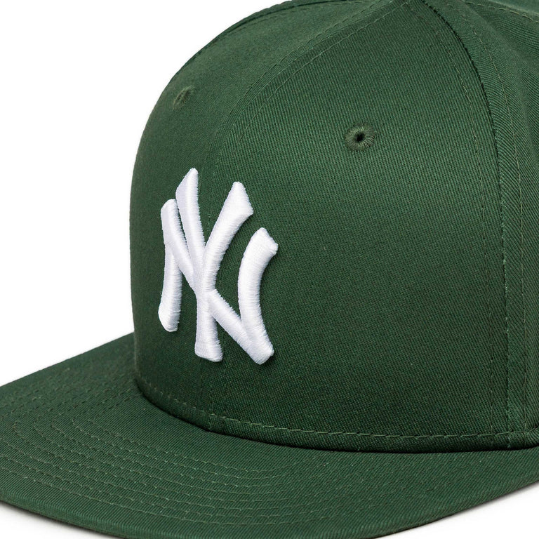 New Era MLB New York Yankees 9FIFTY League Essential Cap - S/M / Cilantro Green / White - 2