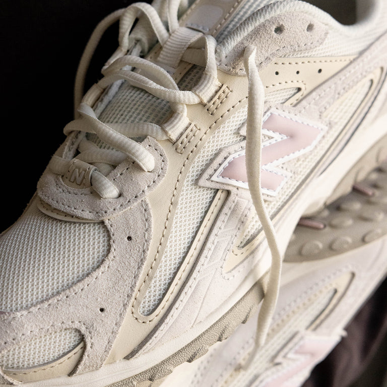 New Balance 204L onfeet