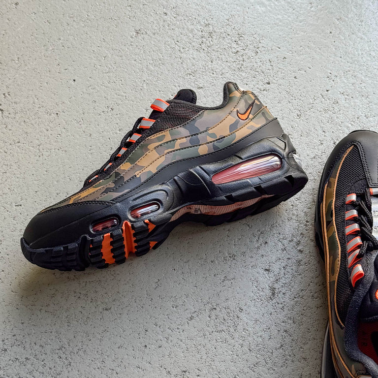 Nike Air Max 95  onfeet