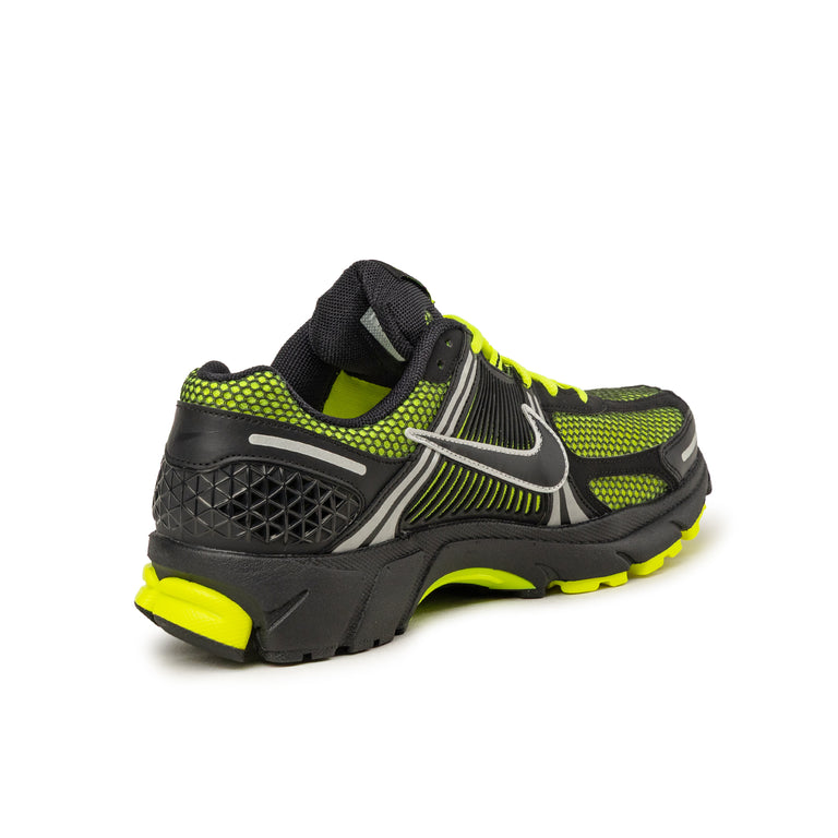 Nike Zoom Vomero 5 - 40 / Lemon Venom / Black / White - 3