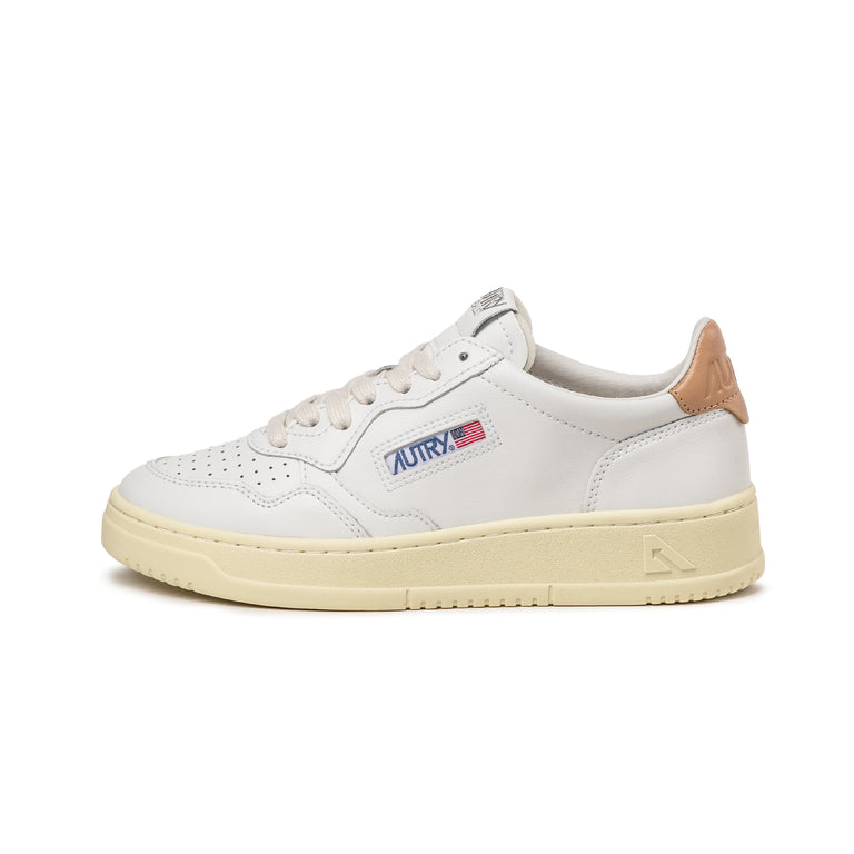 Autry Medalist W - 42 / White / Sandstorm
