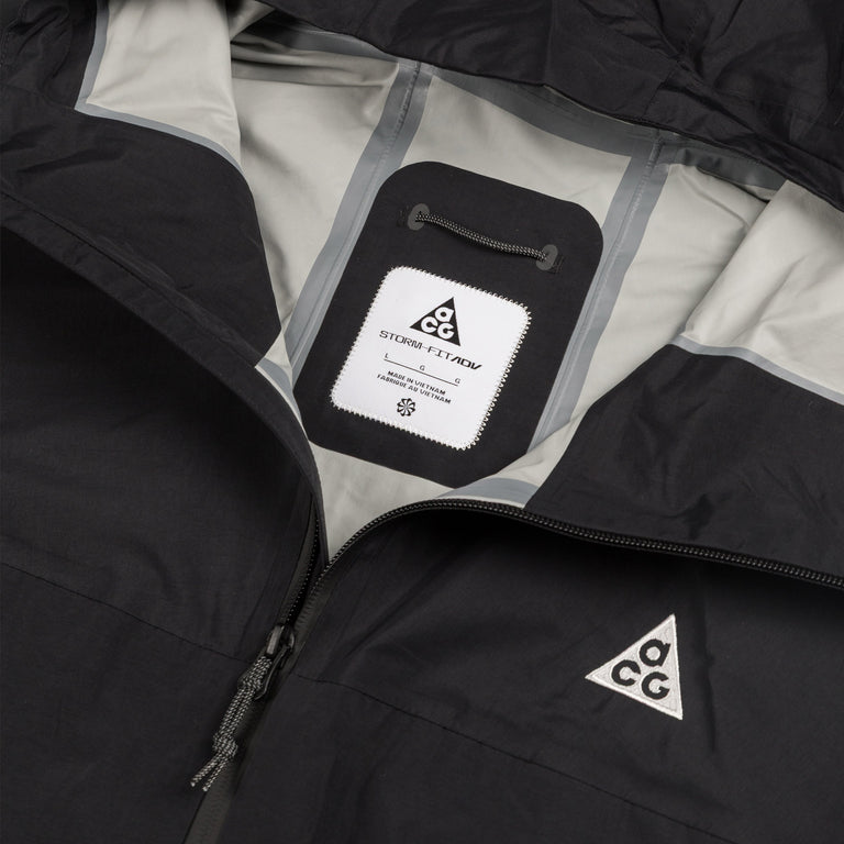 Nike	ACG *Morpho* Storm-Fit ADV Rain Jackett - XL / Black / Black / Summit White - 2