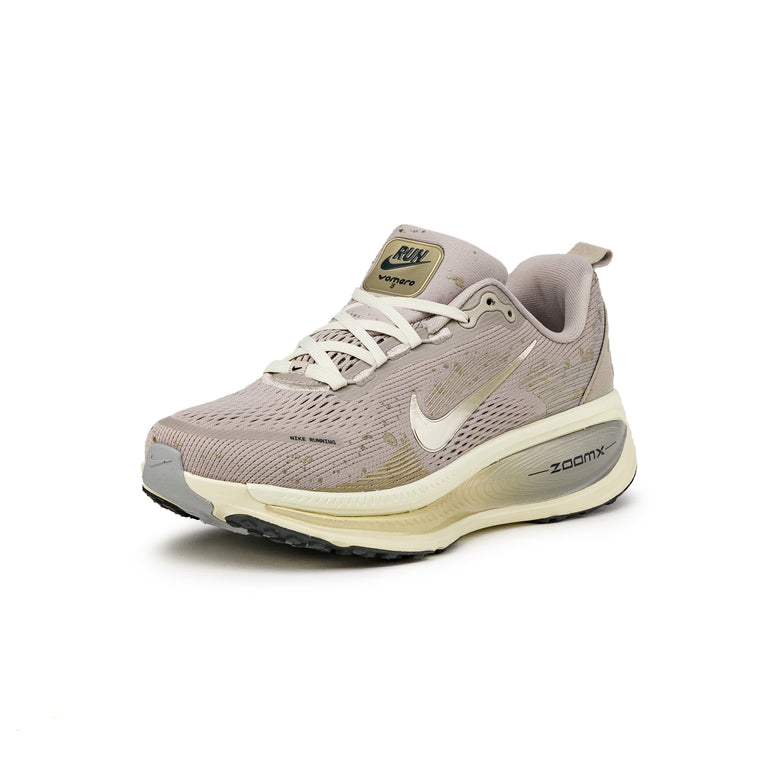 Nike Wmns Vomero 18 SE - 36 / Ceam II / Metallic Gold Grain / Coconut Milk - 5