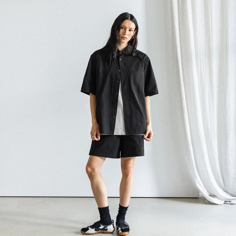 Asphaltgold Essentials Shirt onfeet