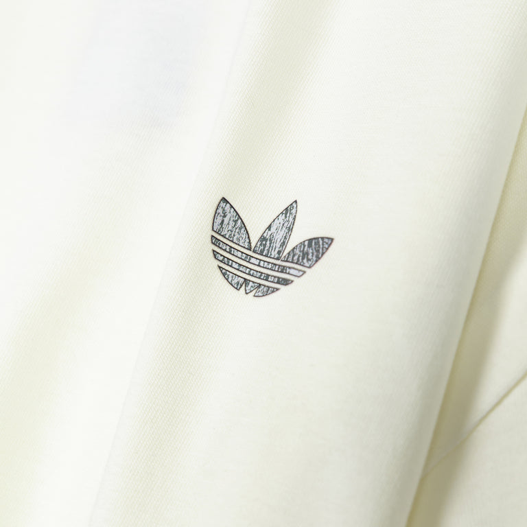 Adidas	Archive Country Flag T-Shirt - XL / Off White - 4