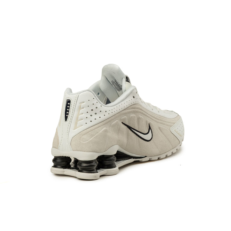 Nike Wmns Shox R4 - 42 / Summit White / Black / Light Orewood Brown - 3