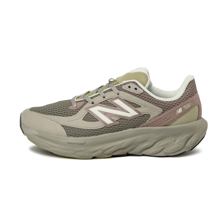 New Balance 800 - 45.5 / Arid Stone / Earth Shadow
