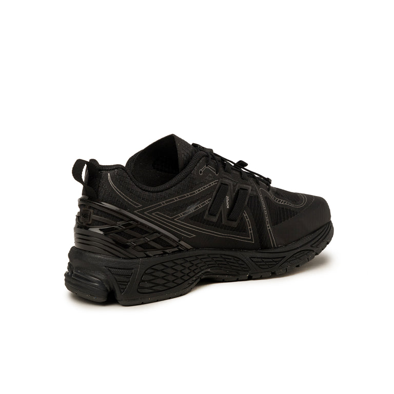 New Balance 1906R - 41.5 / Black / Dark Silver Metallic / Black Cement - 5