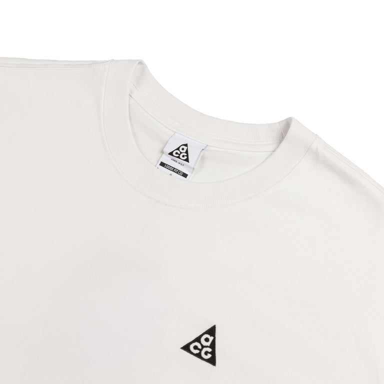 Nike	ACG Dri-Fit Max90 T-Shirt - XL / Summit White - 3