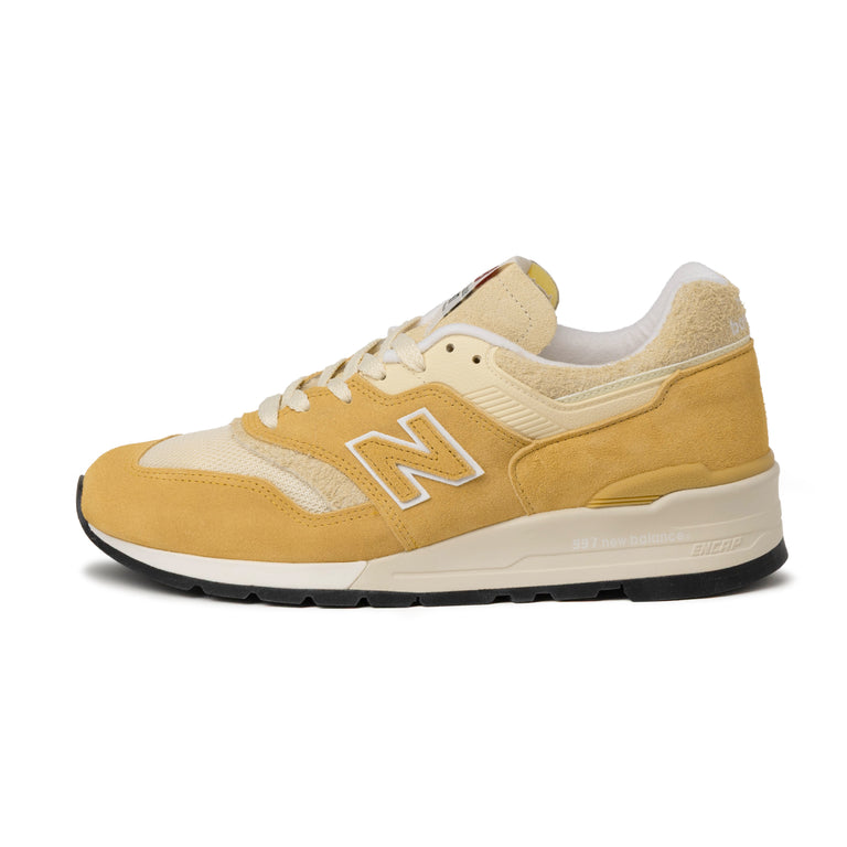 New Balance 997 *Made in USA* - 45.5 / Dried Apricot / Calcium / White
