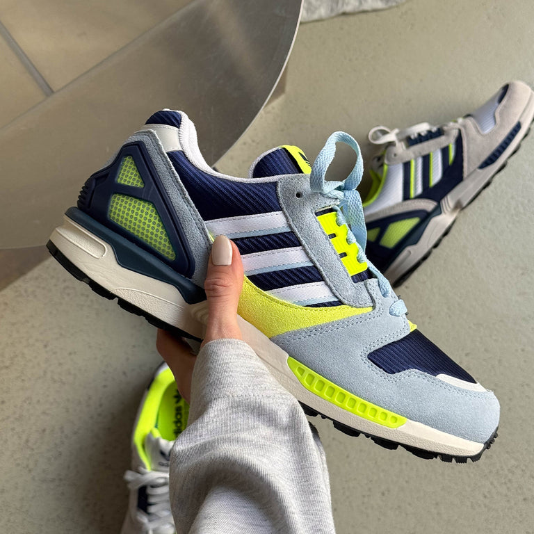 Adidas ZX 8000 onfeet