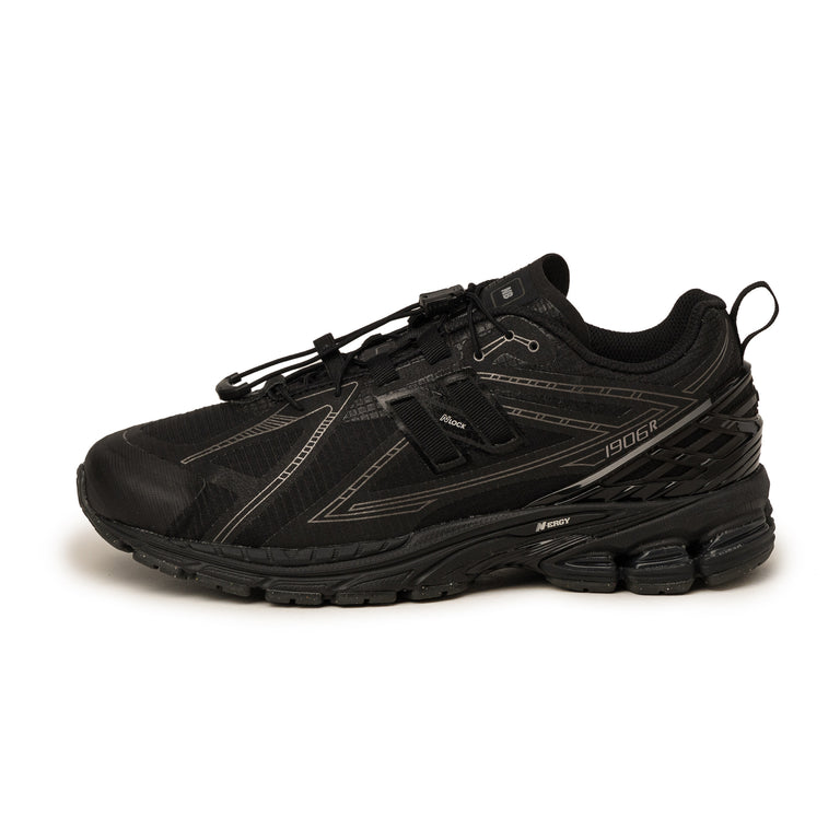 New Balance 1906R - 41.5 / Black / Dark Silver Metallic / Black Cement
