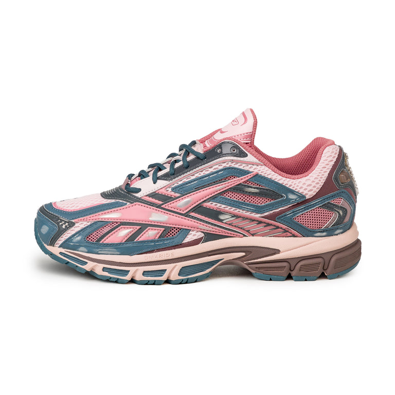 Reebok Premier Road Ultra - 40 / Pink / Pink / Blue
