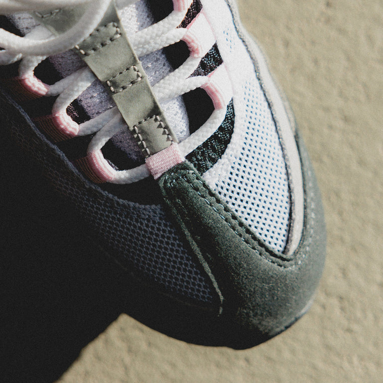 Nike Wmns Air Max 95 OG onfeet