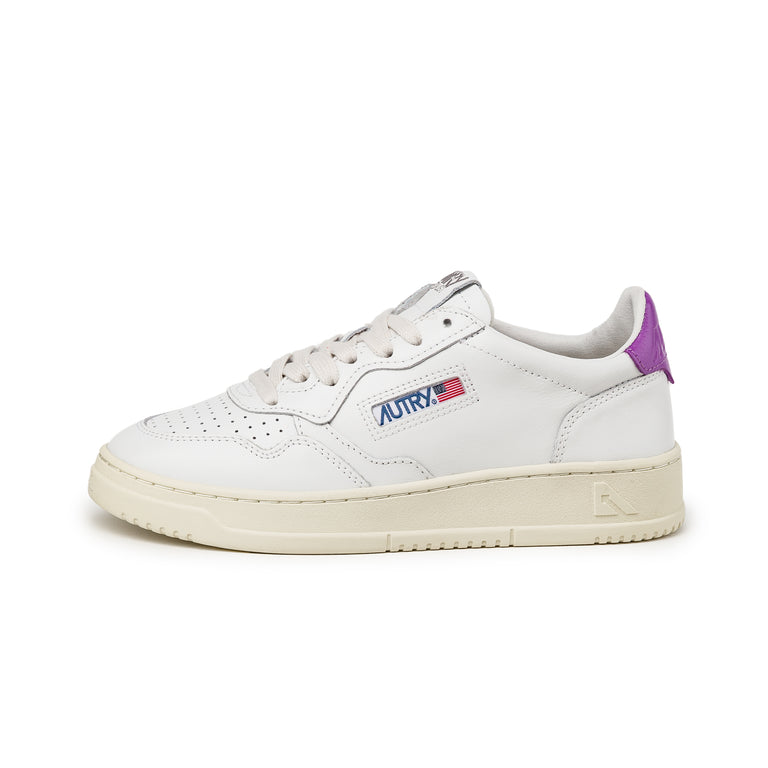 Autry Medalist W - 37 / White / Dewberry
