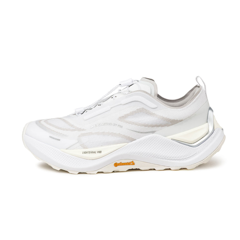 Adidas	Holo Peak - 41 1/3 / Footwear White / Grey Two / Silver Metallic - 1