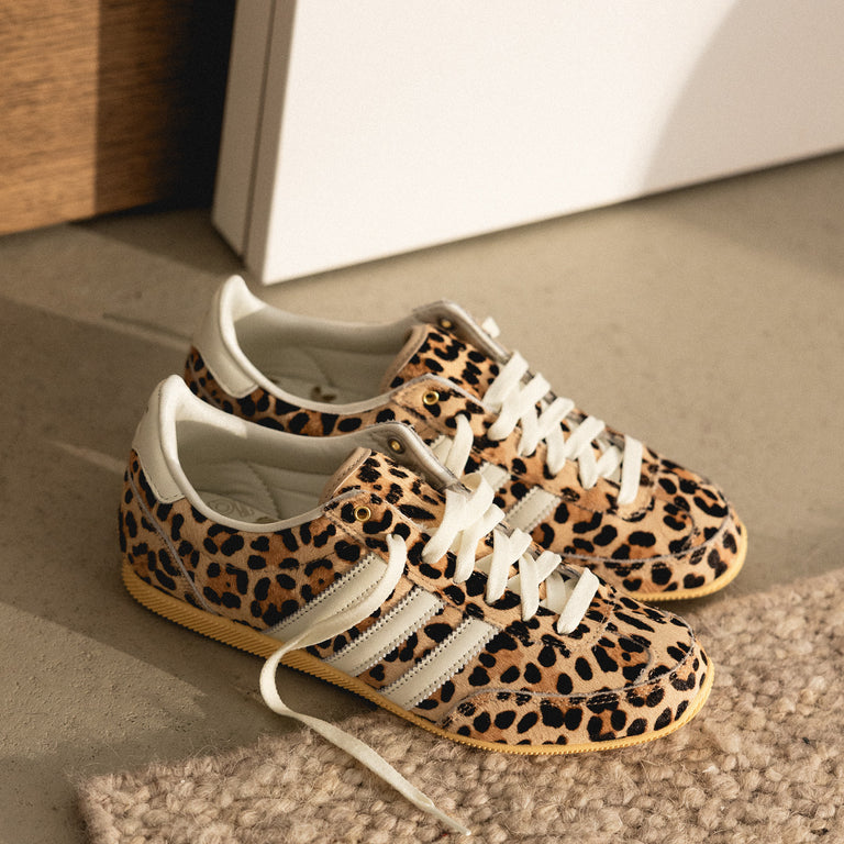 Adidas Japan W *Leo Print* onfeet