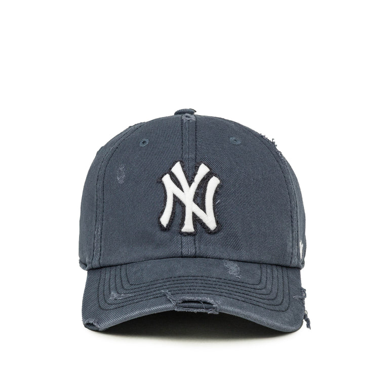 47 MLB New York Yankees Weathered *Clean Up* Cap
