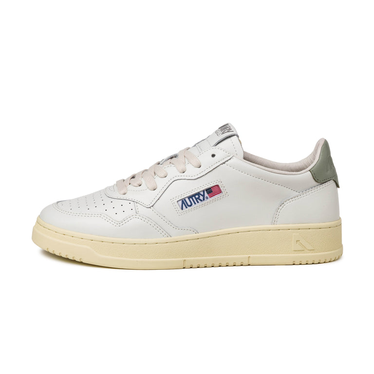 Autry Medalist - 42 / White / Sea Grass
