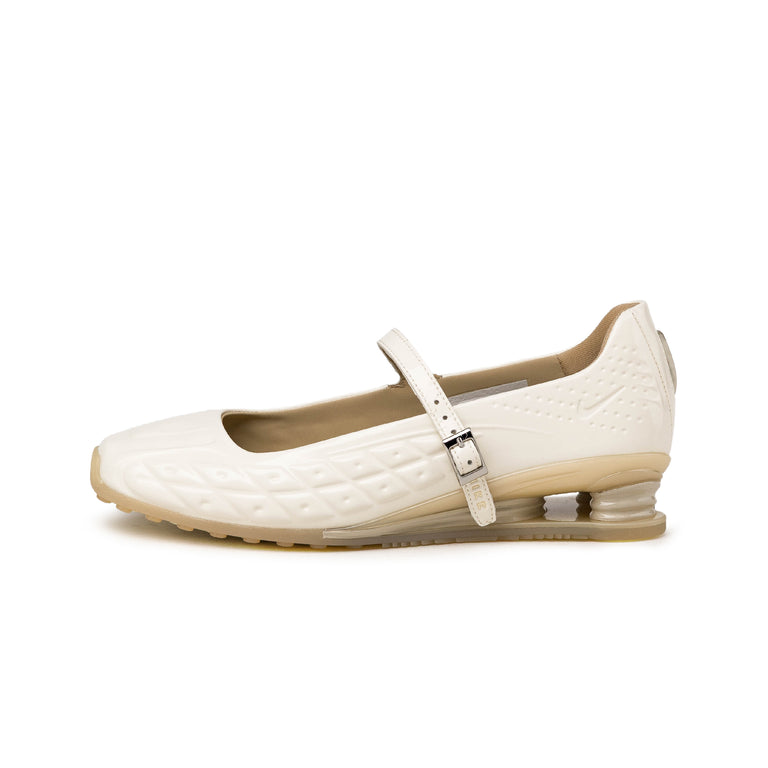 Nike Wmns Shox Z Calistra - 37.5 / Pale Ivory / Pale Ivory / Oatmeal
