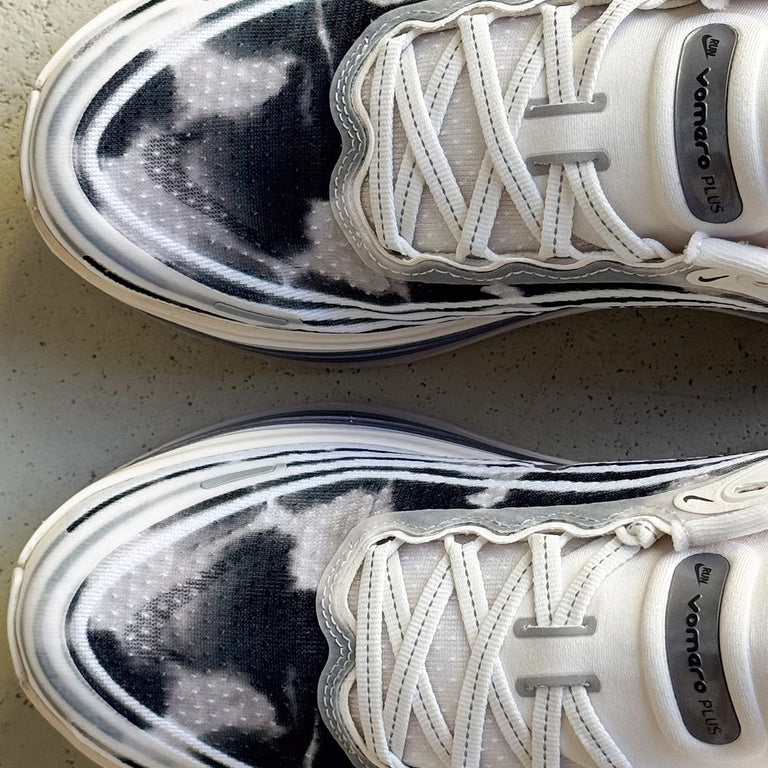 Nike Wmns Vomero Plus SE onfeet