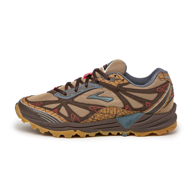 Brooks x Staple Cascadia 1 - 41 / Ginger / Wren / Stormy Weather
