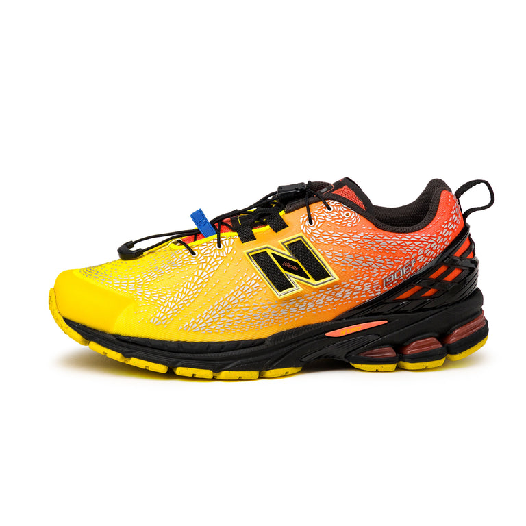 New Balance 1906F - 45 / Punch Yellow / Tangerine Heat / Black

