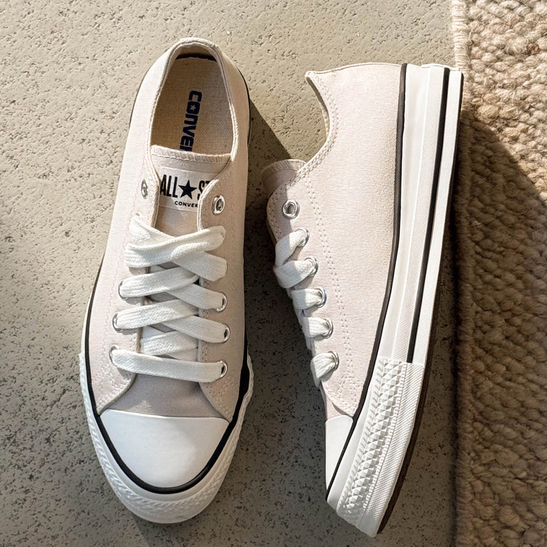 Converse Chuck Taylor Throwback OX onfeet