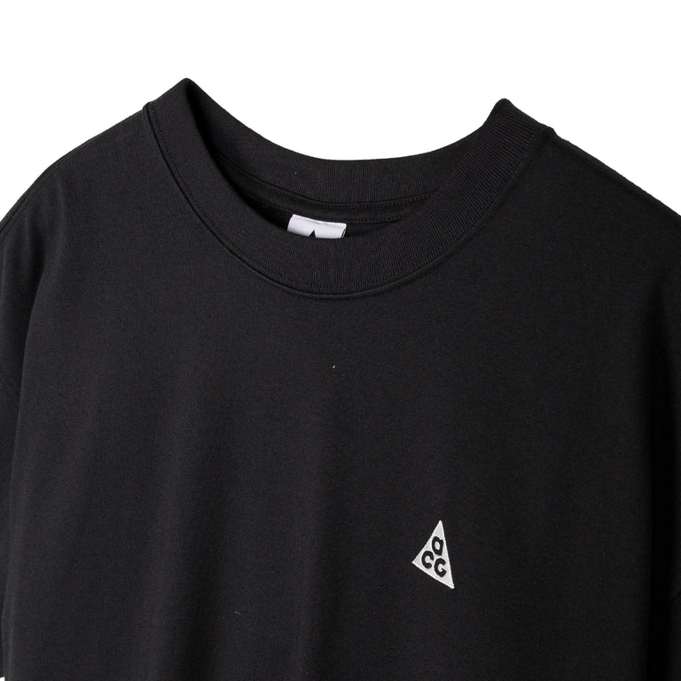 Nike	ACG Short-Sleeve T-Shirt - S / Black - 2