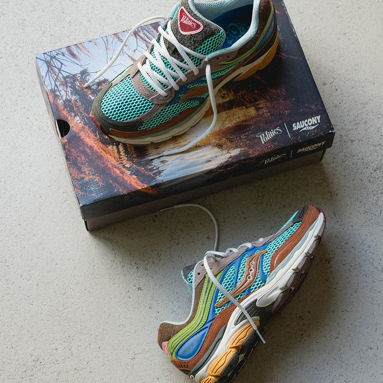 Saucony x Sneaker Politics Pro Grid Omni 9 onfeet