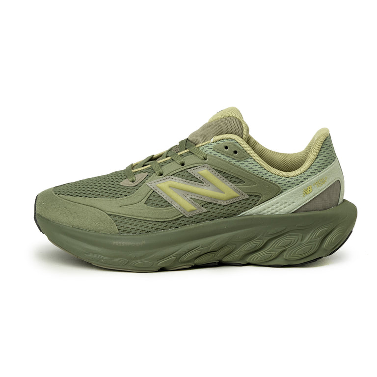 New Balance 800 - 42 / Dark Olivine / Garter Snake
