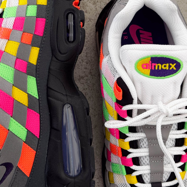 Nike	Air Max 95 Woven *Big Bubble* onfeet