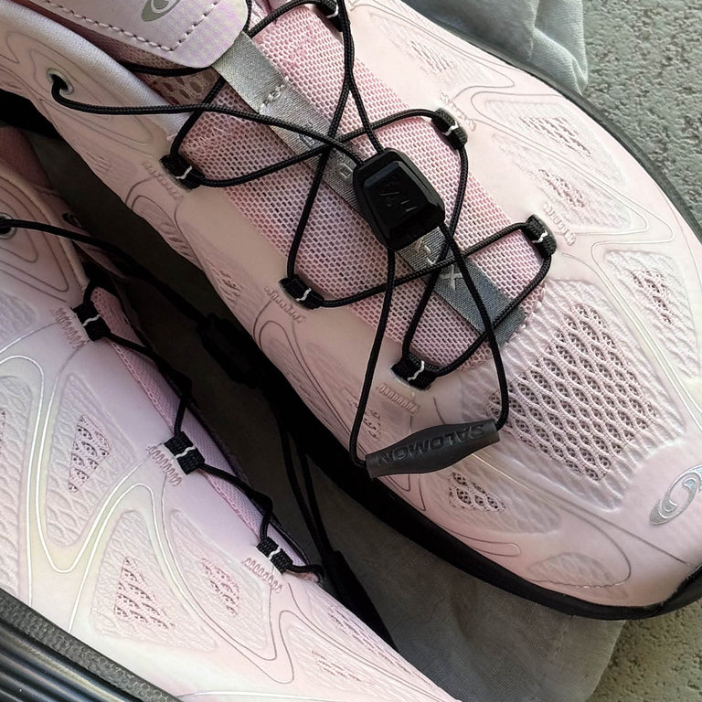 Salomon XT-Whisper onfeet