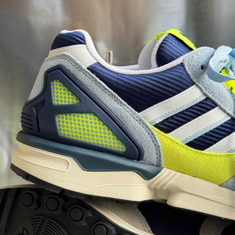 Adidas ZX 8000 onfeet