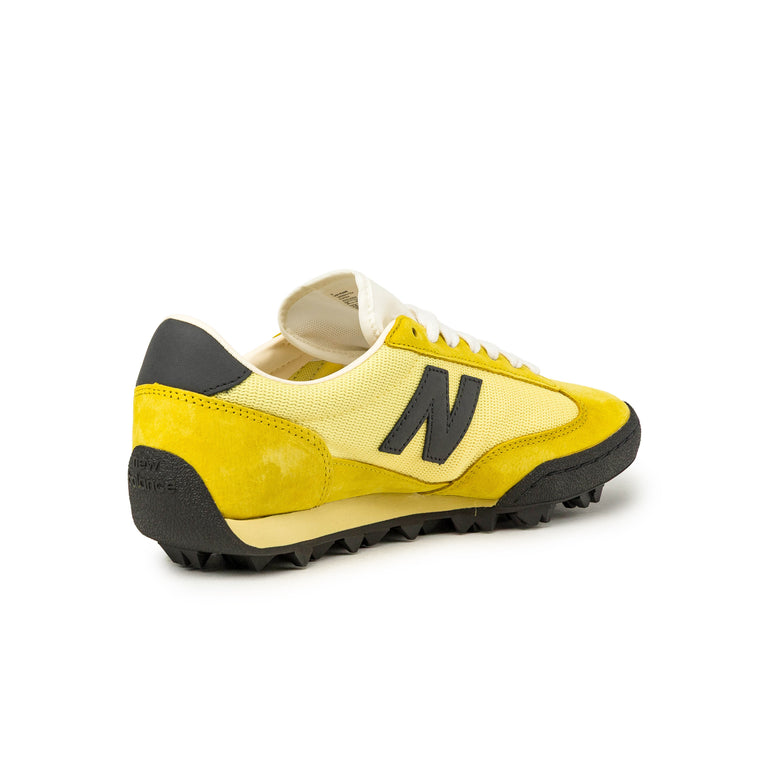 New Balance Gator Run - 41.5 / Apollo Gold / Black - 7