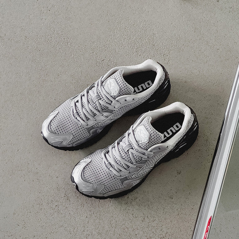 Mizuno Wave Rider 10 onfeet
