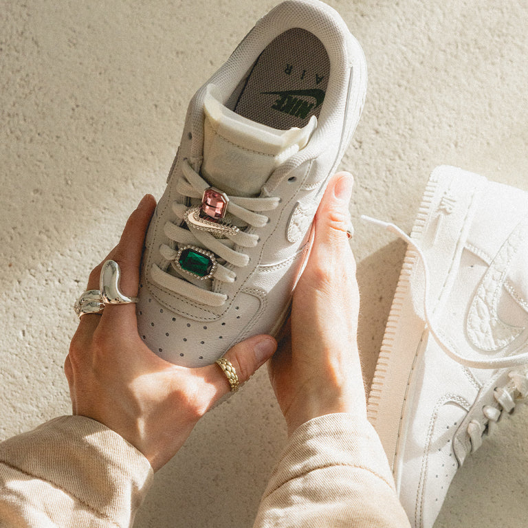 Nike Wmns Air Force 1 Low Premium onfeet