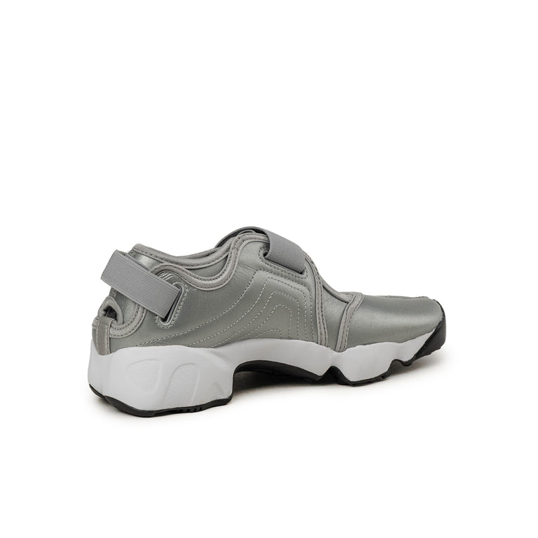 Nike Wmns Air Rift - 35.5 / Silver / Black - 4