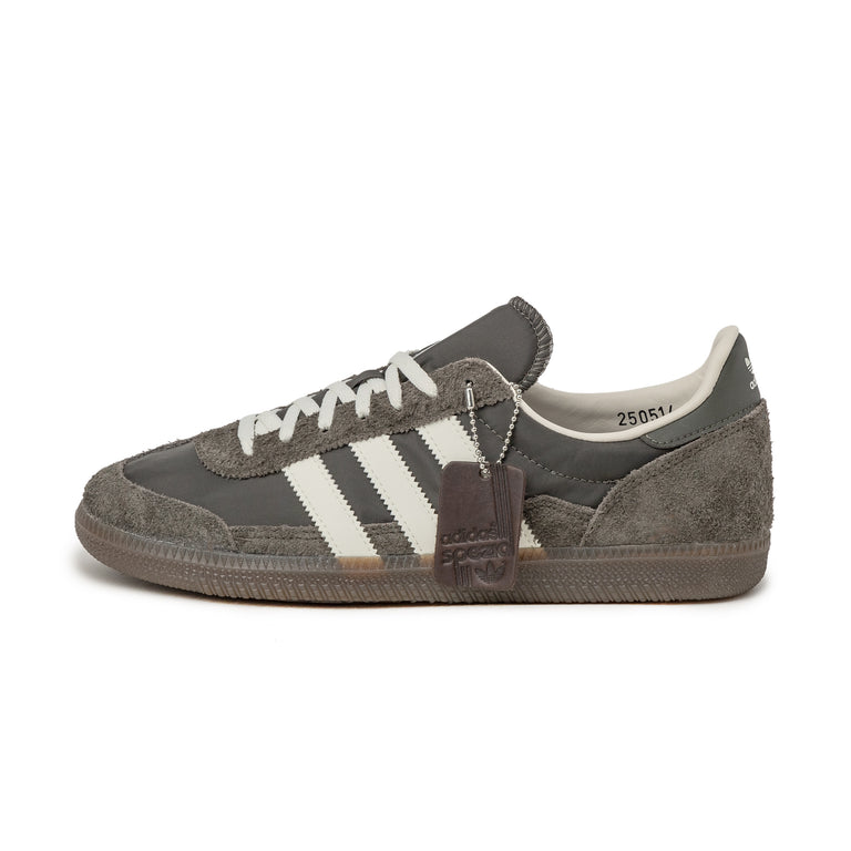 Adidas SPZL Wensley - 41 1/3 / Utility Grey / Off White / Gum 5
