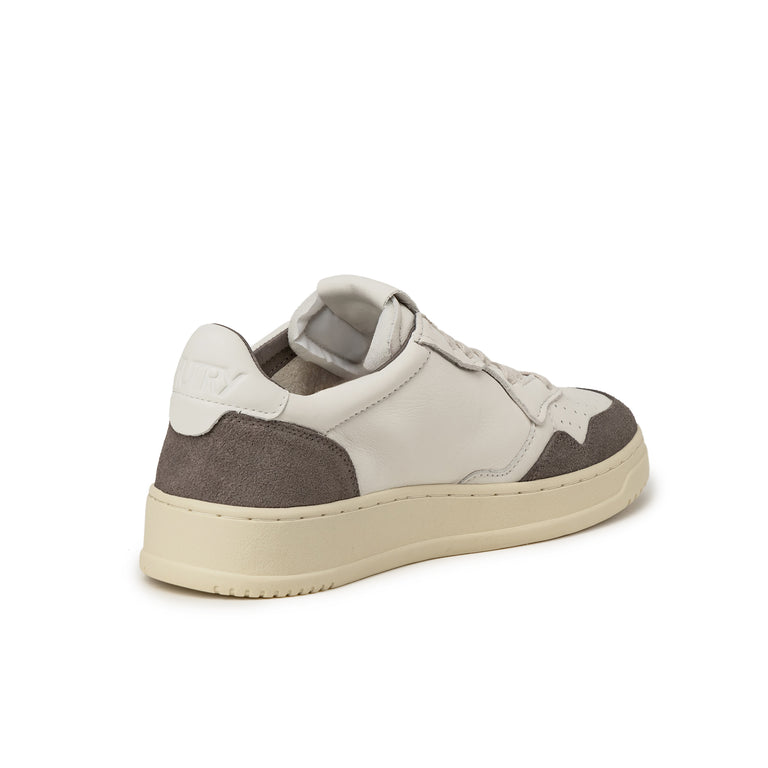 Autry Medalist *Goat / Suede* - 44 / White / Morel - 3