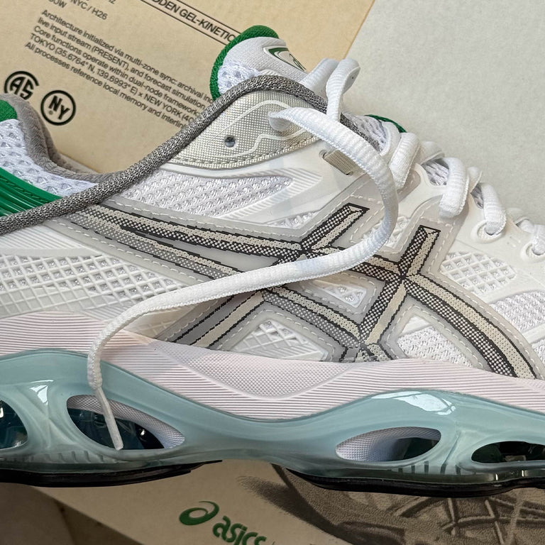 Asics x Hidden NY GEL-Kinetic 2.0 onfeet