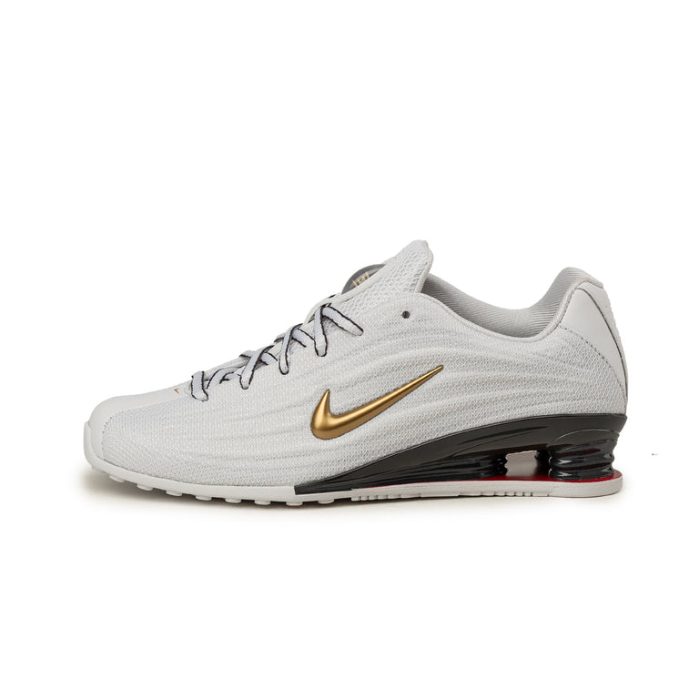Nike Wmns Shox Z - 39 / White / Metallic Gold / Varsity Red
