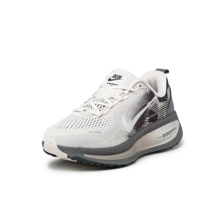 Nike Wmns Vomero 18 SE - 38 / Phantom / Sail / Pencil Point / Anthracite - 2