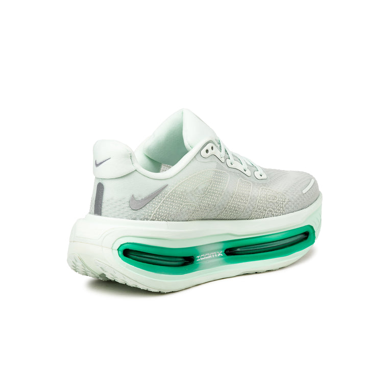 Nike Wmns Vomero Premium - 37.5 / Barely Green / Metallic Silver / Light Silver - 4